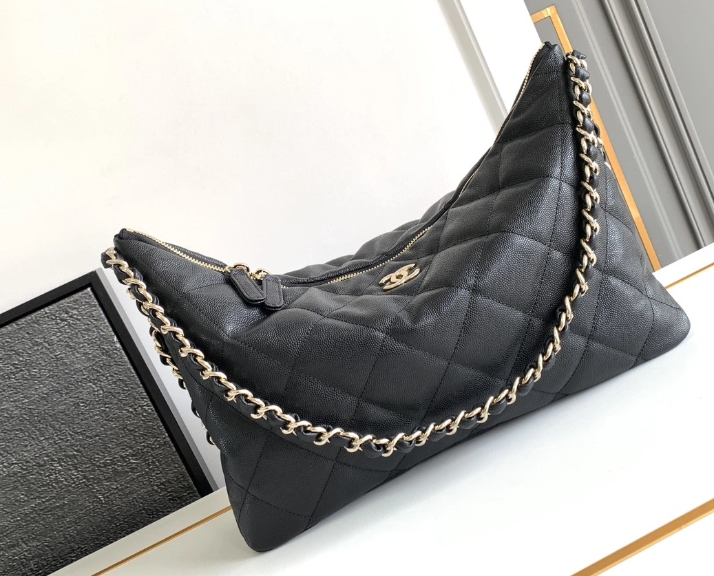 Firstbag Ru HANDBAG-35x 11cm CHANEL x 23 HOBO 0717